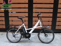 Xe đạp điện Nhật trợ lực Yamaha Pas X màu trắng pin vuông