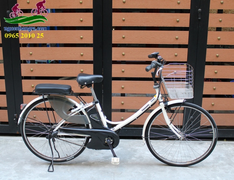 Xe đạp điện Nhật Panasonic màu trắng