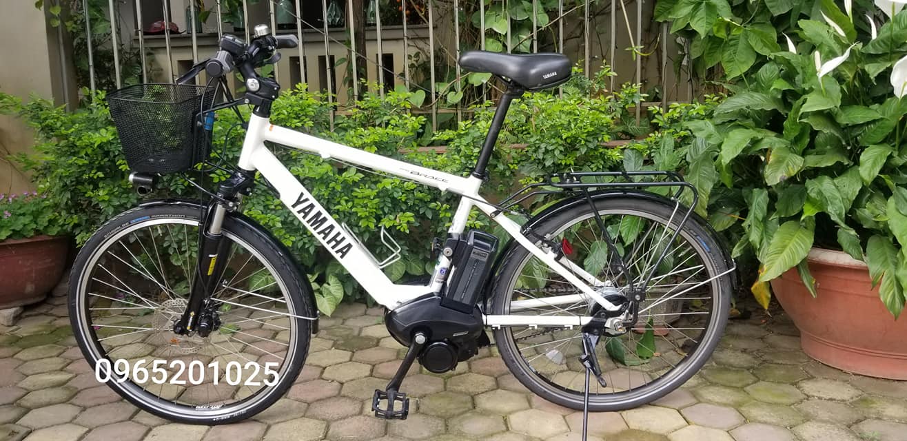 Xe đạp trợ lực thể thao Yamha model 2018 màu trắng bơ mới như đập hộp