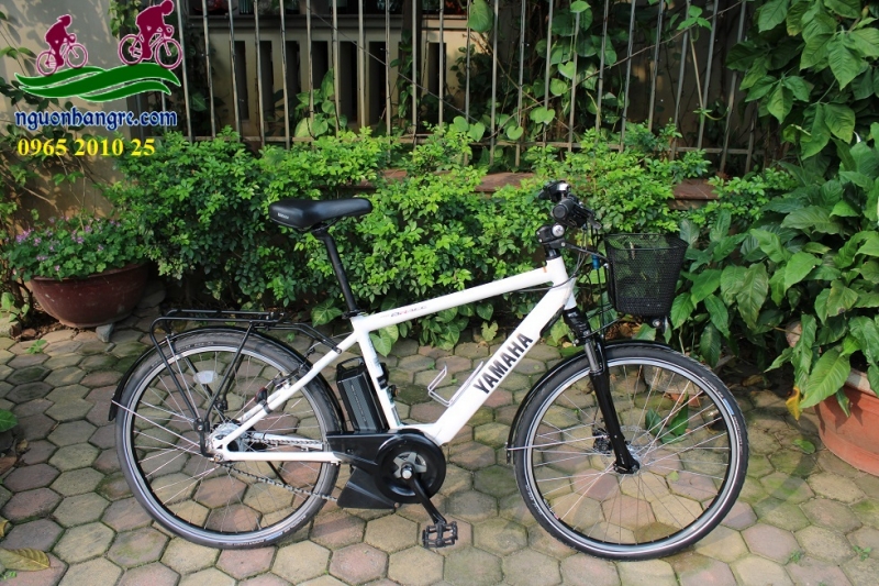 Xe đạp điện Nhật bãi thể thao Yamaha màu trắng