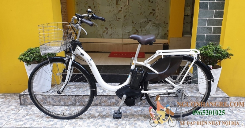 Xe đạp điện trợ lực Nhật Yamaha pas with trắng