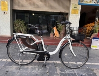 Xe đạp điện Nhật trợ lực Yamaha Pas With màu trắng